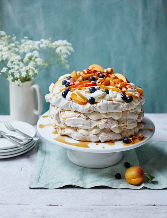 Cinnamon Maple Pavlova