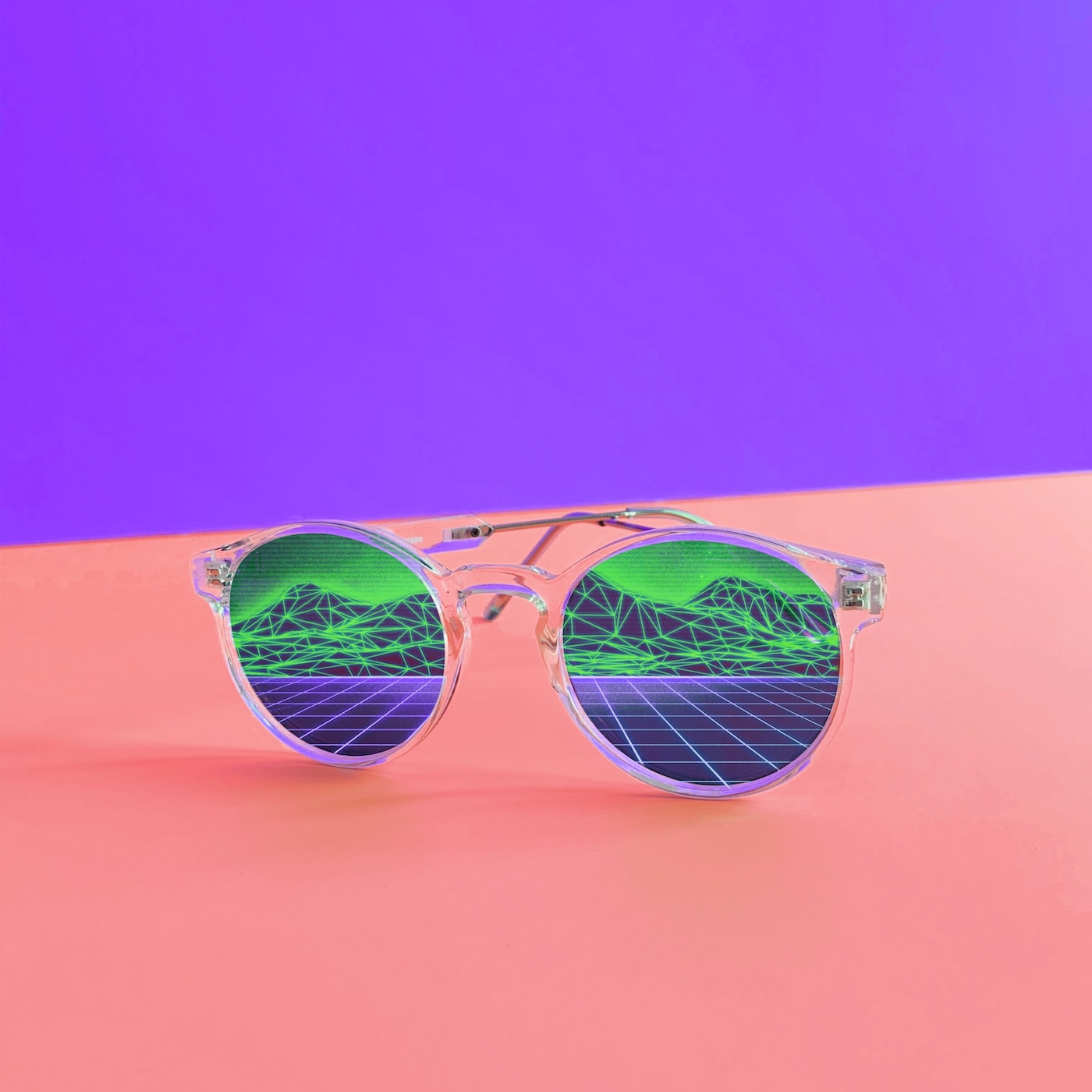 8 Decorative Sunglasses for You to Wear ...