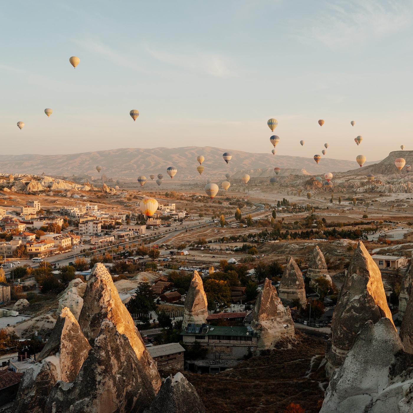 11 Brilliant Hot Air Balloon Rides around the World ...