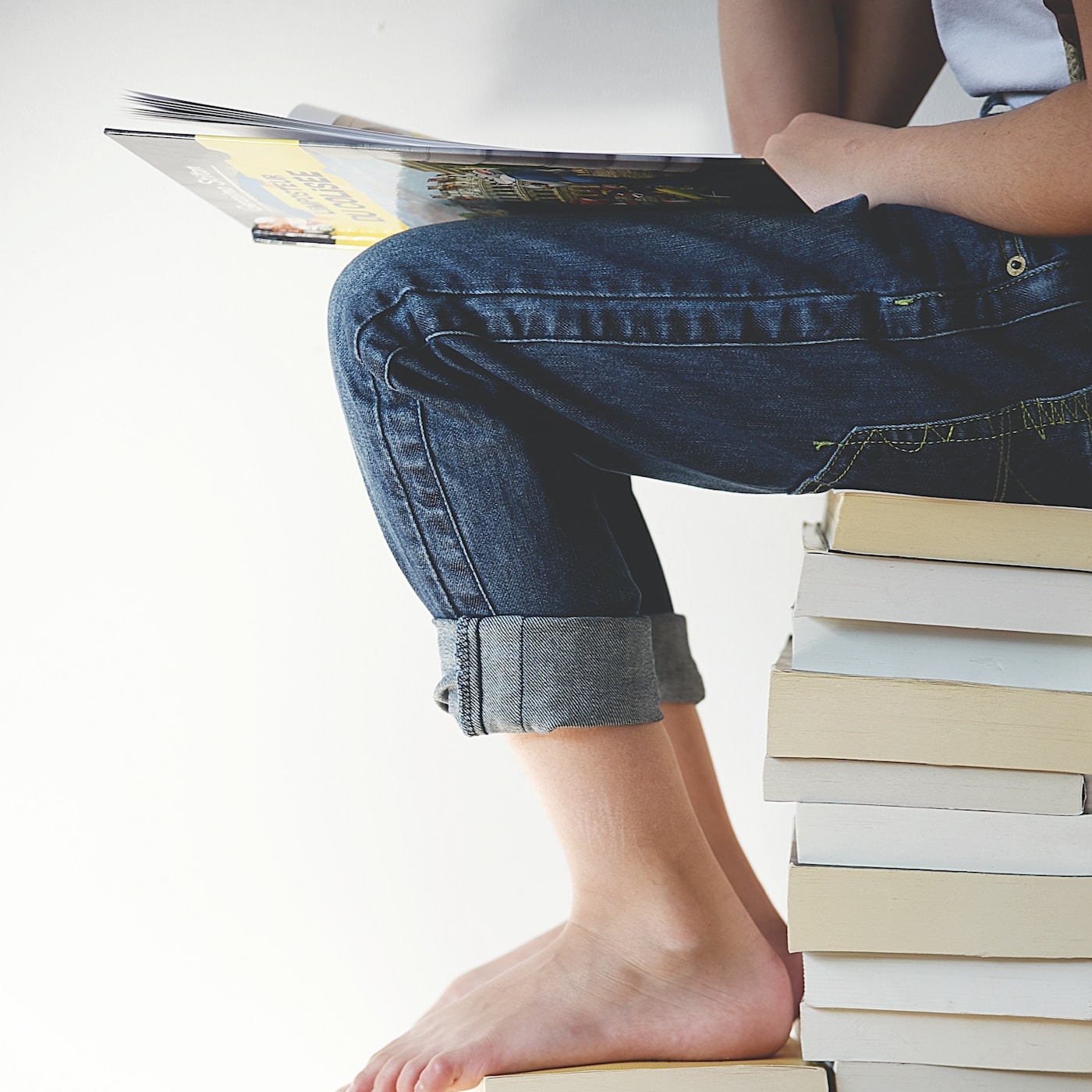 7 Struggles of Being a Bookworm ...