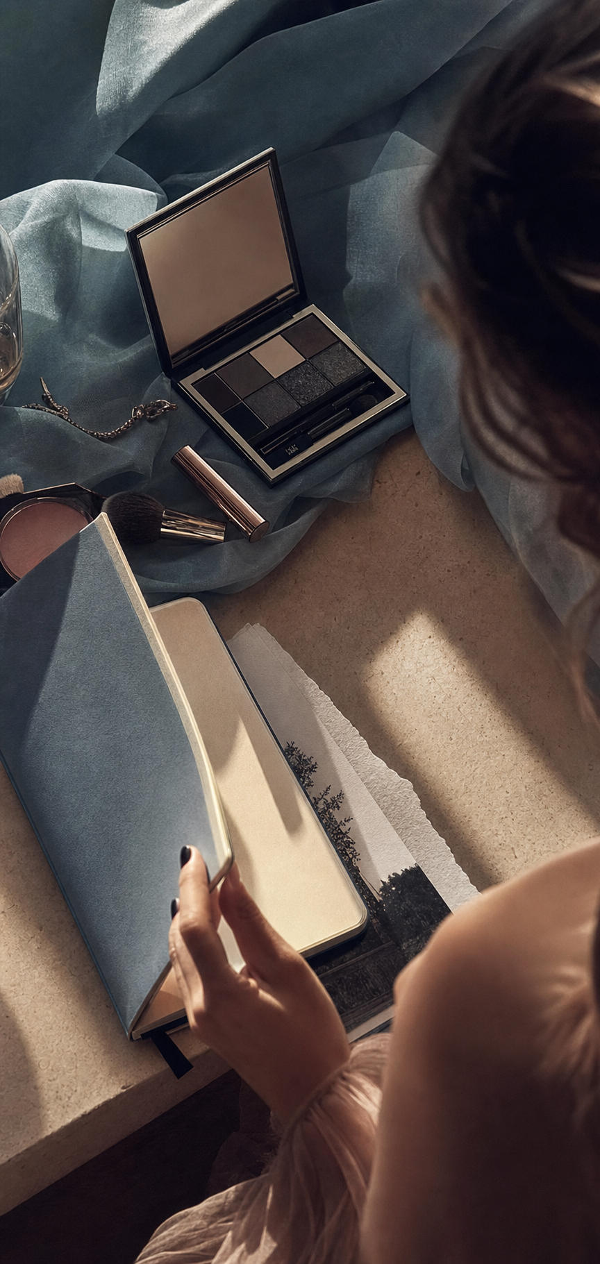 This Black Smokey Eye Look is Perfect for Valentine's Day ...