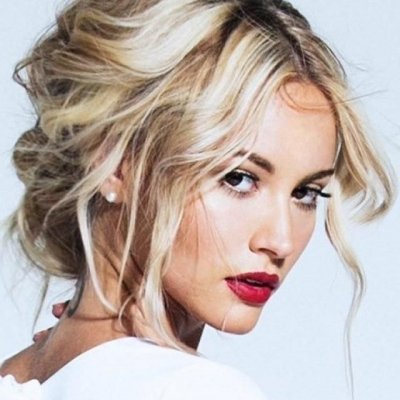 Follow These Tips For The Perfect Holiday Updo