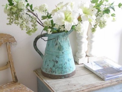 7 Lovely Vintage Items for Your Home ...