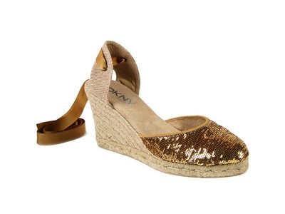 6 Stylish Metallic DKNY Sandals ...