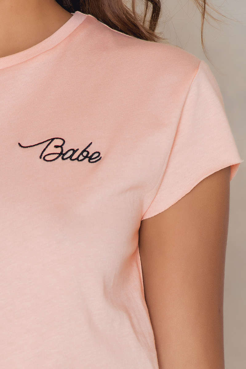 Babe Tee by NA-KD Trend