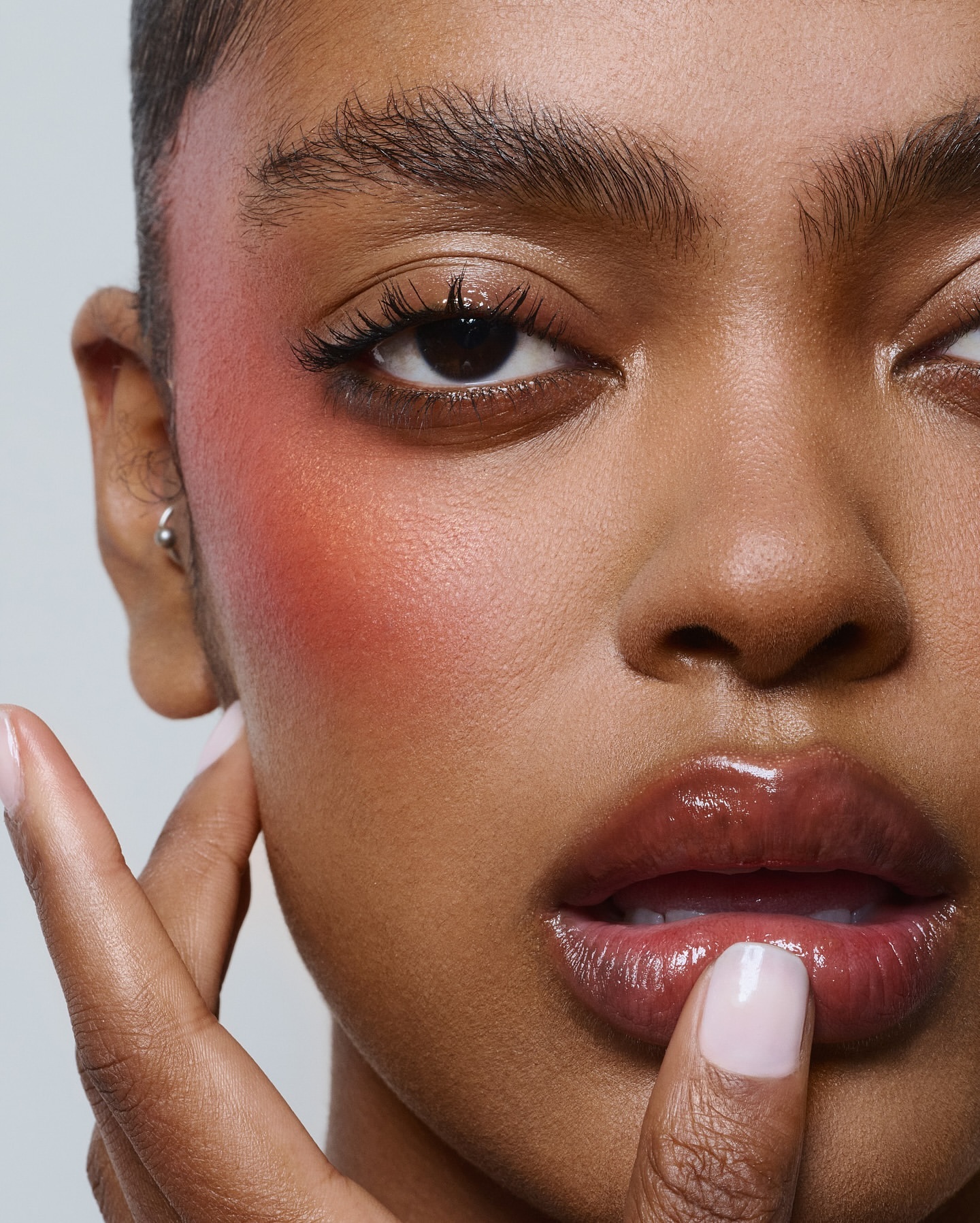 What Your Eyebrow Shape Says about You ...