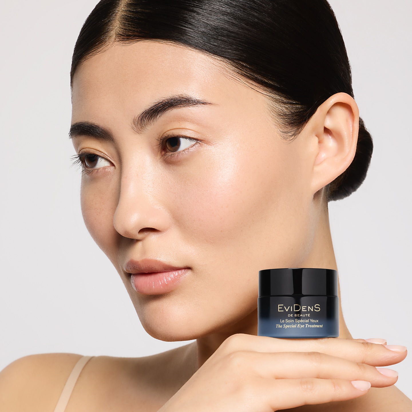 Unlock the Secret of Timeless Beauty - The Science Behind Luxury Anti-Aging Skincare ...