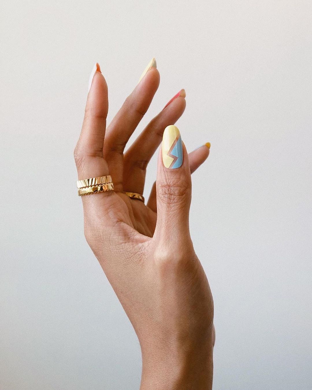 7 Miracle Ways to save Your Nails for Girls Who Did Acrylics for Way Too Long ...