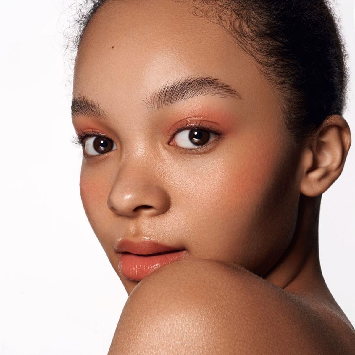 7 Beauty Tips That'll Make Your Skin Glow in Winter ...