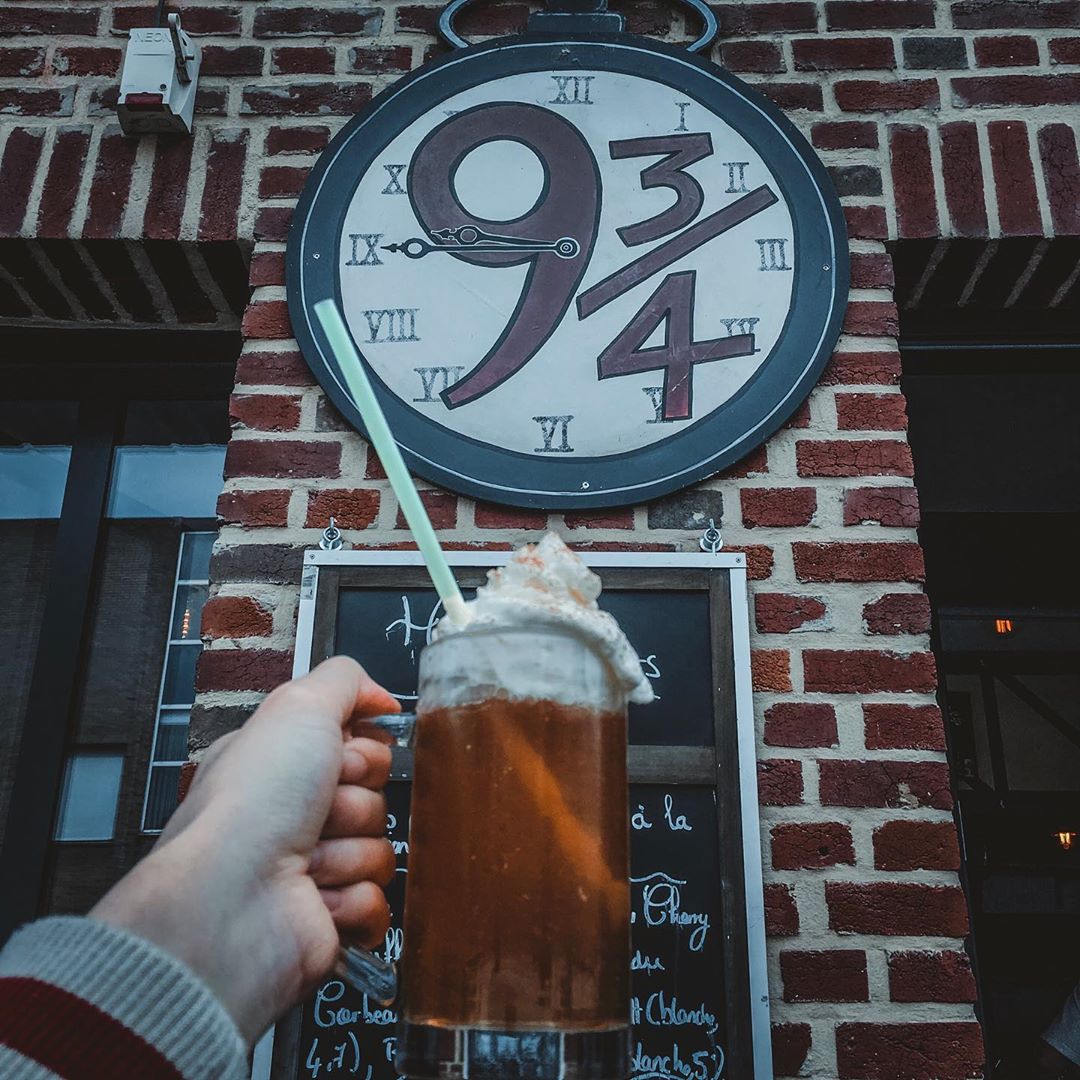 A Harry Potter Themed Bar Just Opened Its Doors ...