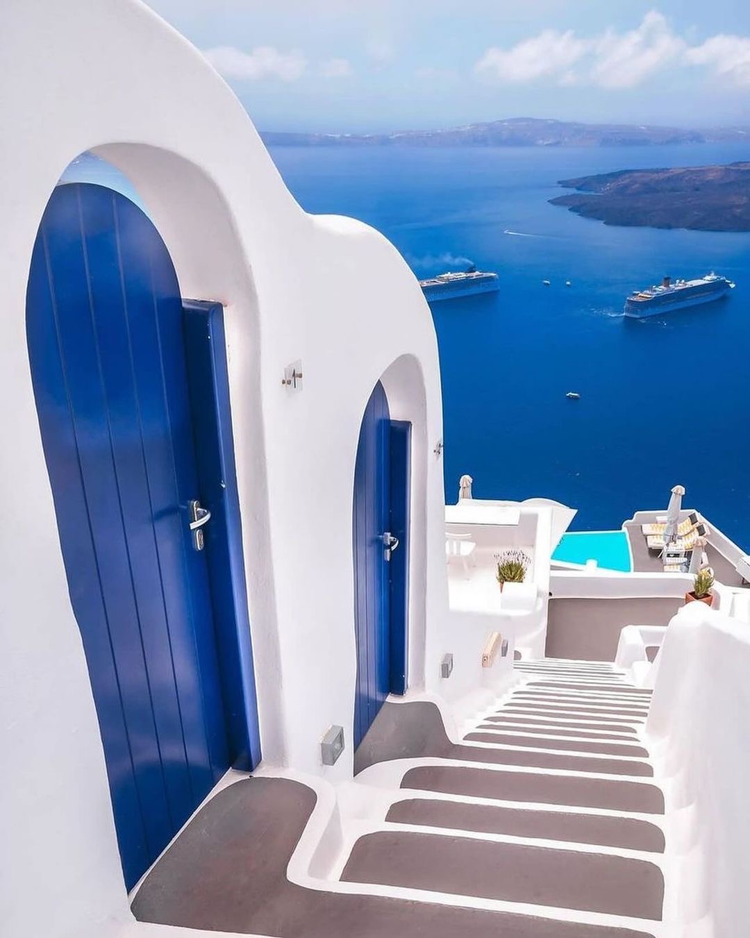 7 Things to See and do in Santorini Greece ...