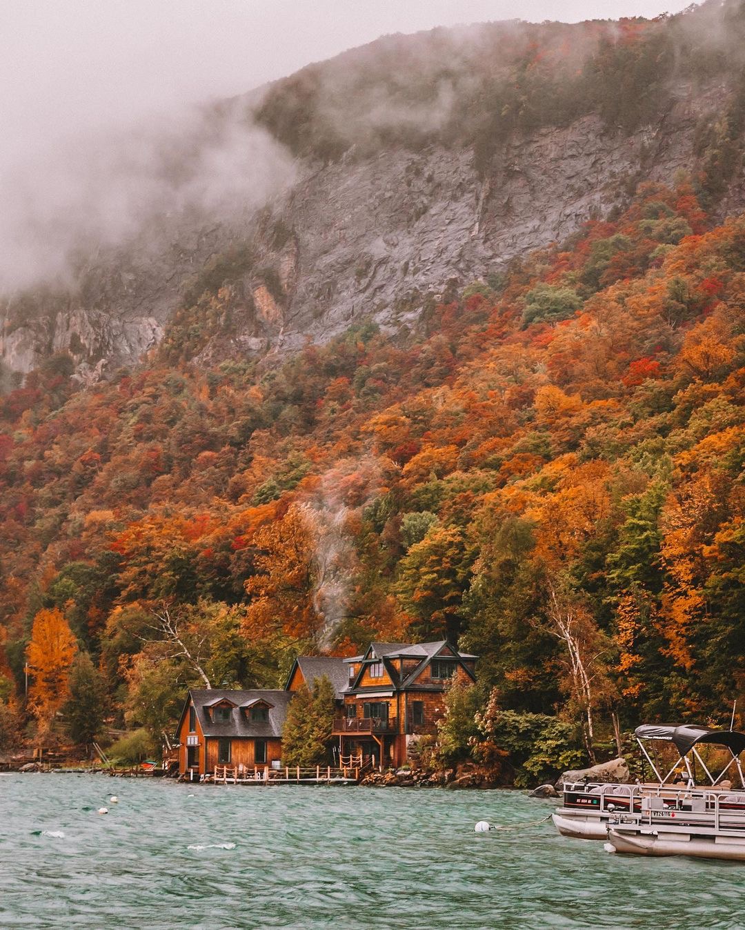 8 Great Places to See Autumn Leaves ...