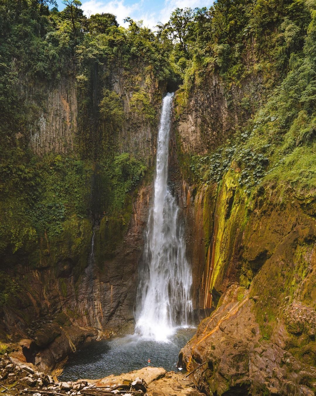 7 Most Incredible Waterfalls on Earth Youll Have to Visit Someday ...