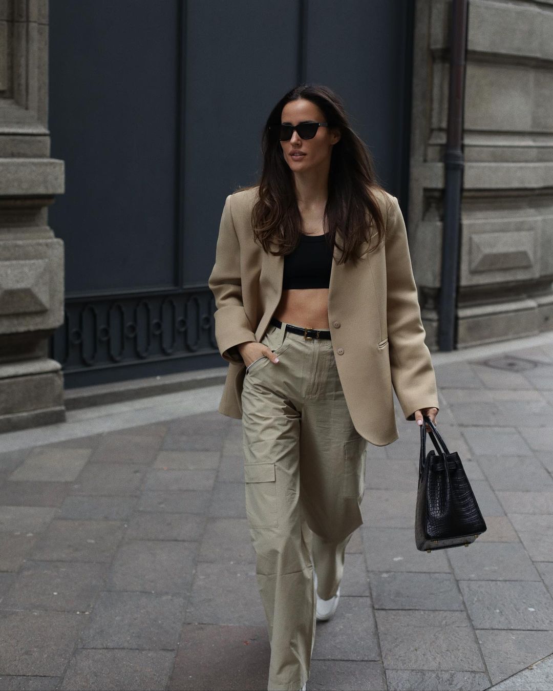Photos That Prove Extra Long Sleeves Are Now in Style ...