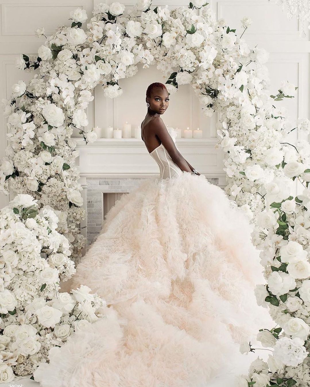 11 Most Gorgeous Backs of Wedding Dresses