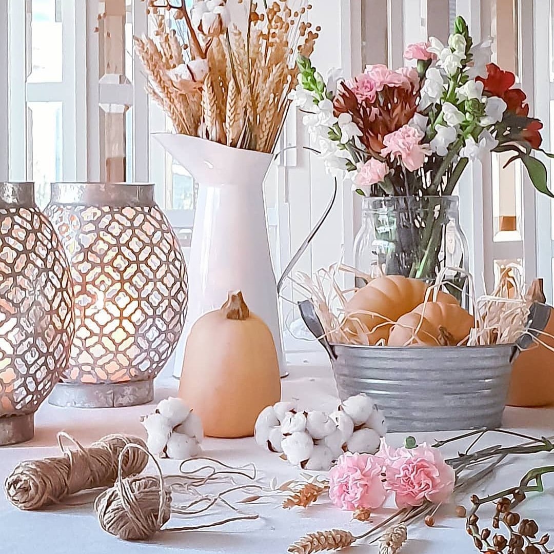 7 Simple Thanksgiving Decorations 🍂 for Your Apartment 🏠 ...