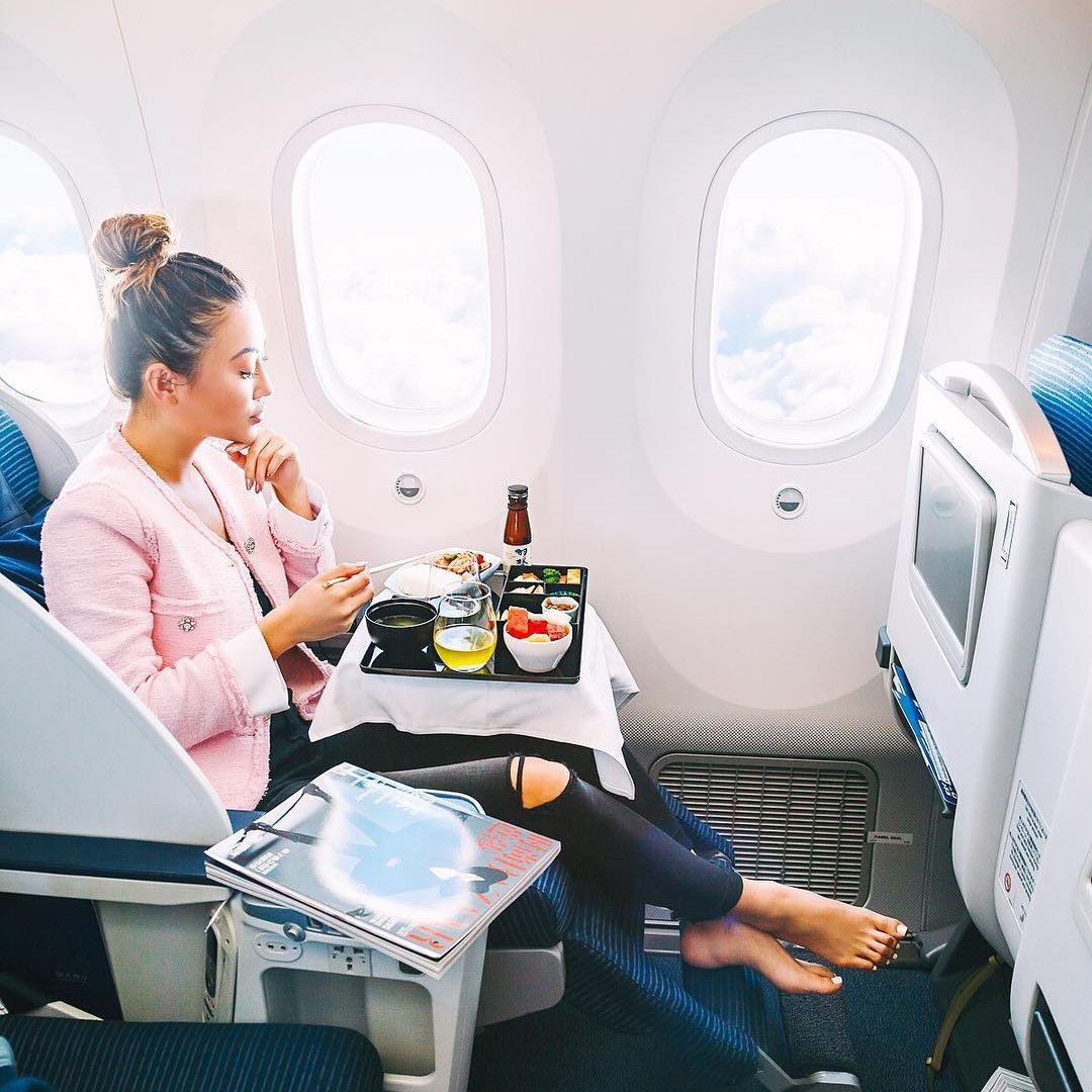 Here's How to Get an Airplane Row to Yourself on Your Next Trip ...