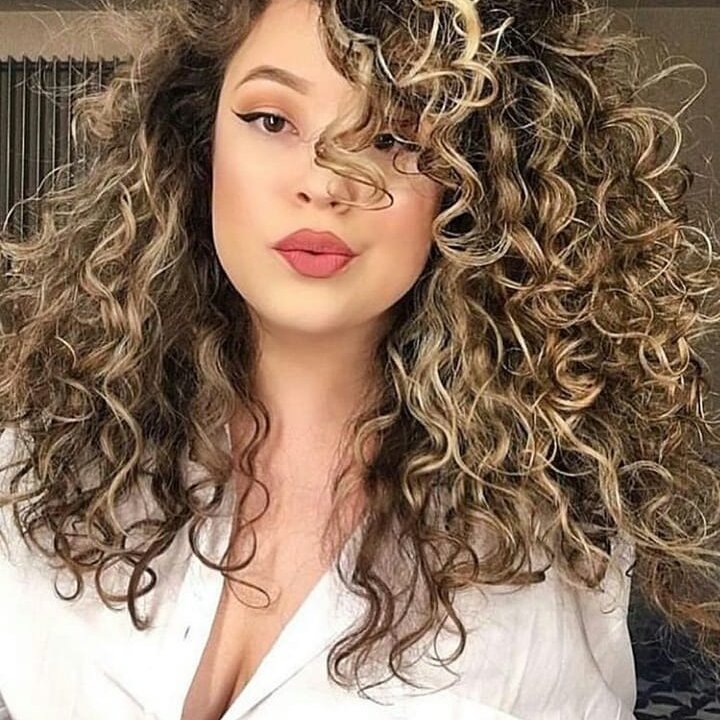 7 Super Simple Ways to Look after Curly Hair