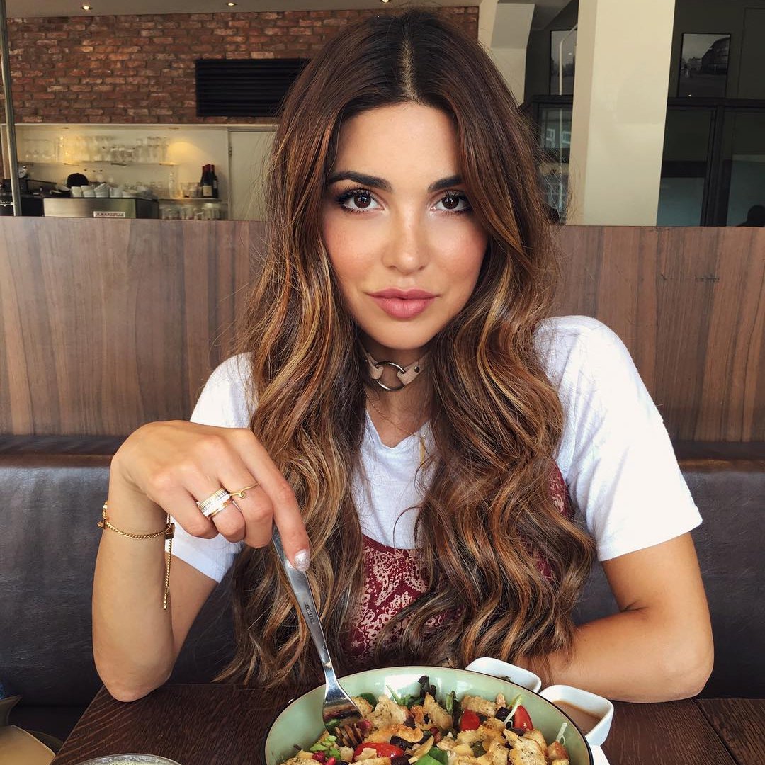Instagram 📱 Food Inspos 💡 for Girls Who Want 👌🏼 to Eat More Salads 🥗 ...