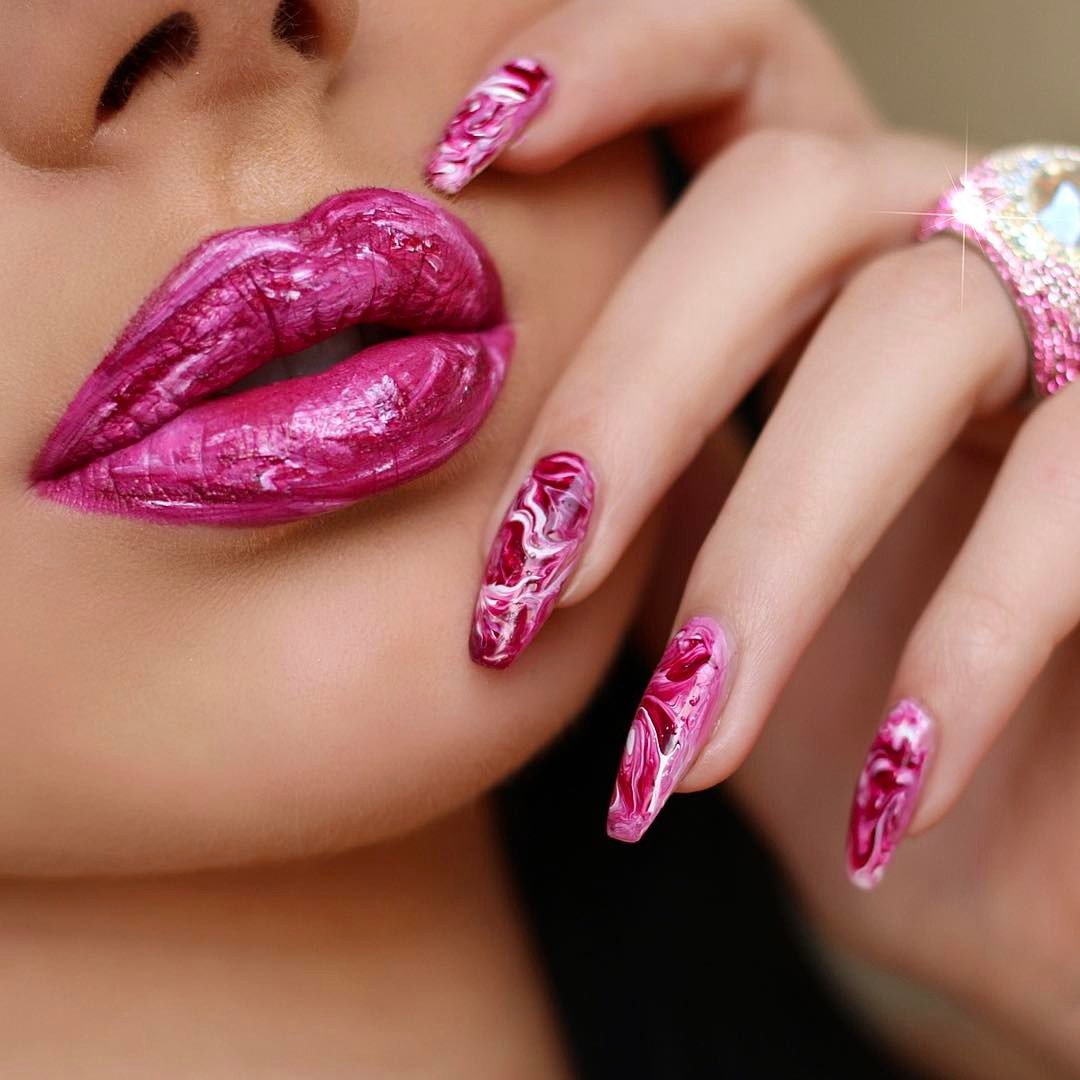 Check out the Marble Lip Trend Instagrammers Can't Get Enough of ...