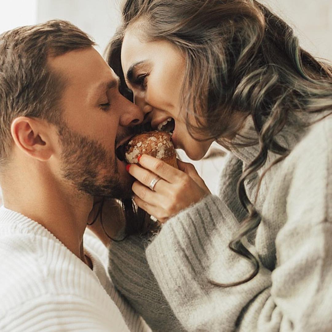 8 Reasons To Kiss More Often