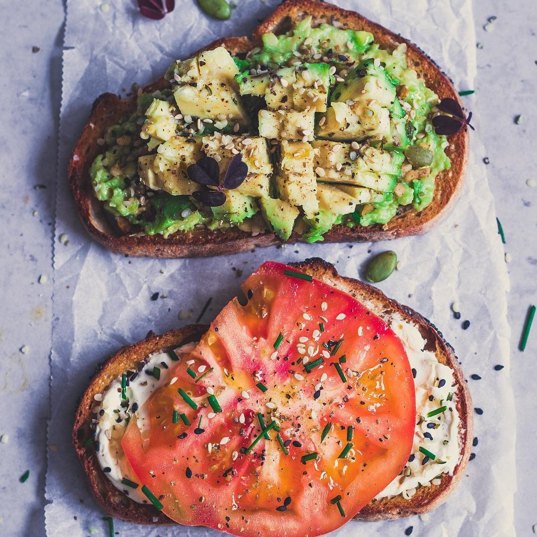 7 Healthy Toppings for Toast That Are Delicious ...