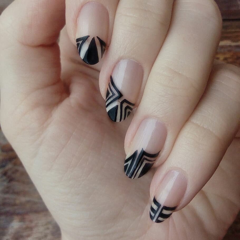 Negative Space is the New IG Hot Nail Trend ...