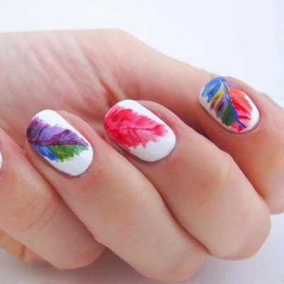 The Fiercest Feather Nail Art You'll Ever See ...