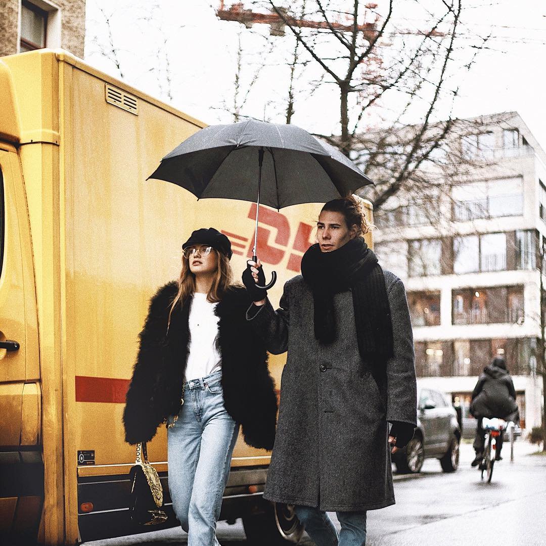 A Plastic Bag is No Substitute for Topshop's Goose Umbrella in This Weather