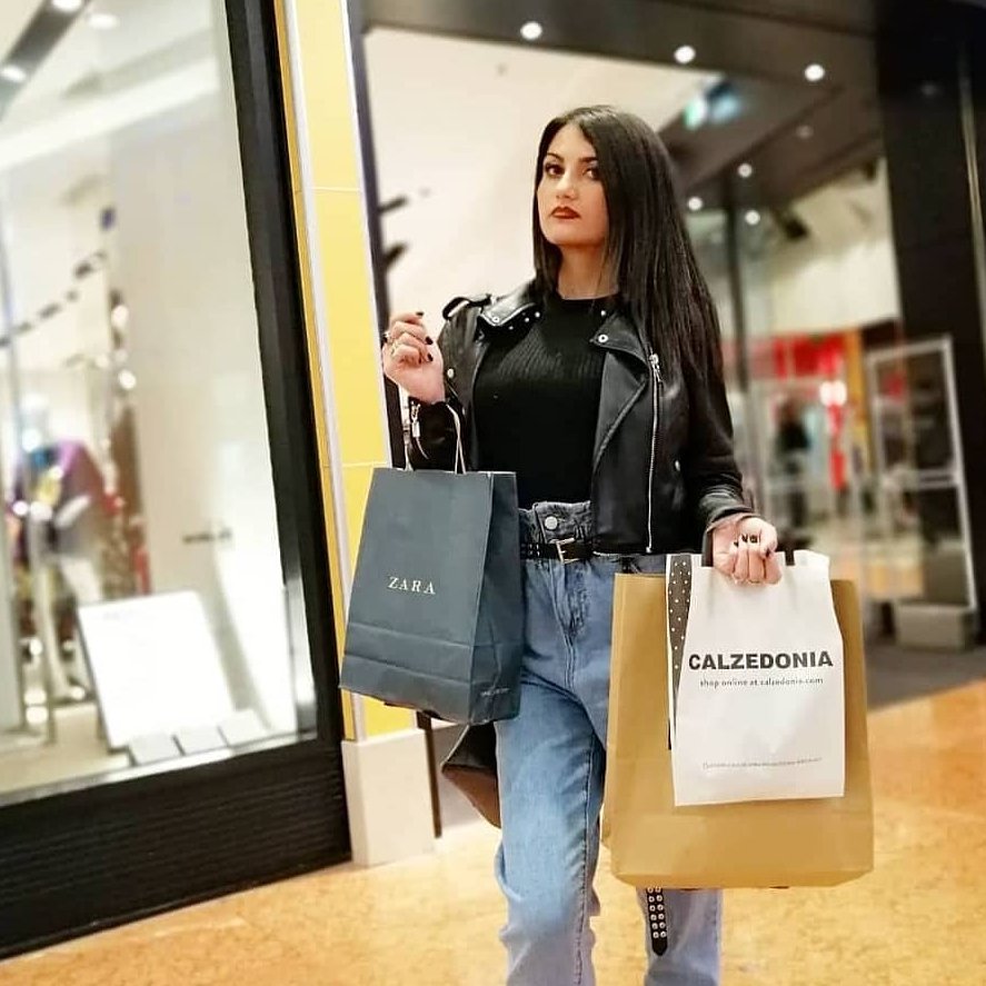 10 Ways to Tell if You're a Shopaholic ...