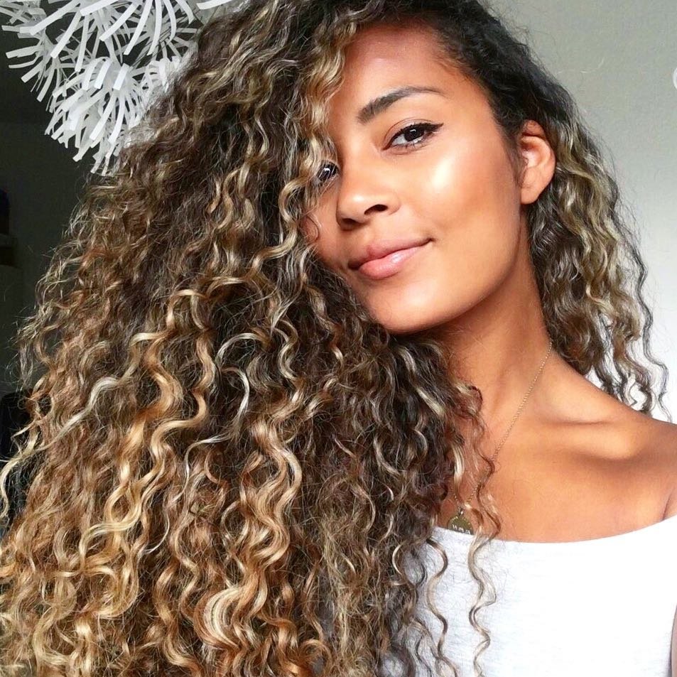 Lovely 😍 Hairstyles for Girls 💆🏻💆🏽💆🏻💆🏿 Who Rock 🤘🏼 Their Curly Hair 🌀 ...