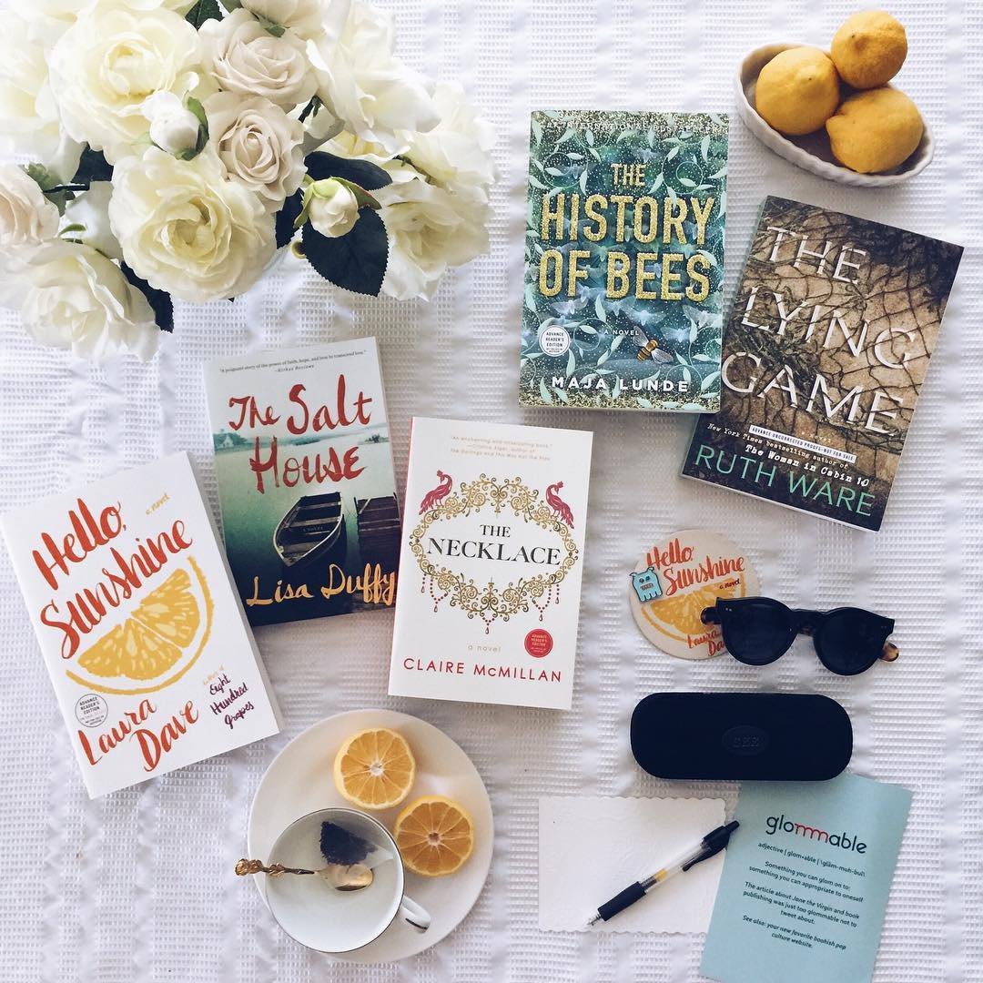14 Nerdy Instagram Accounts for Book Lovers to Follow ...