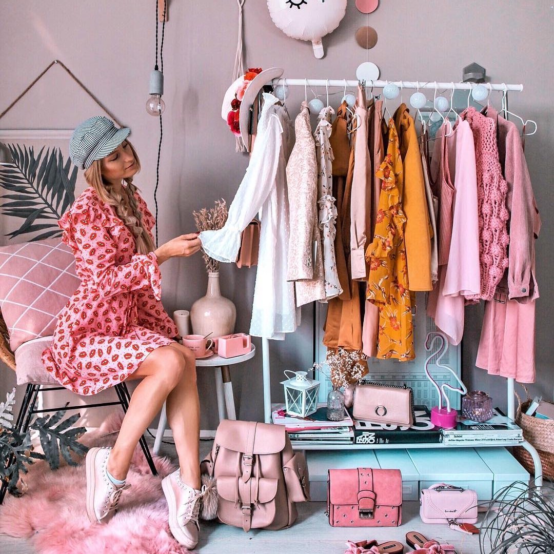 Girl's Guide on How to Turn Your Closet into One of Your Best Sources of Income ...