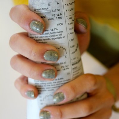 7 Tricks to Make Your Manicure Last at Least a Week ...