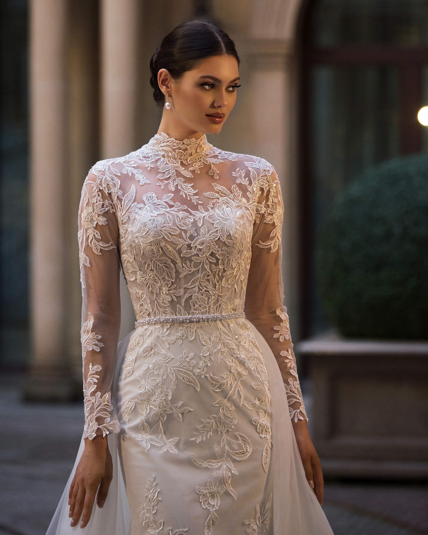 What Makes Lace Long Sleeves So Captivating...