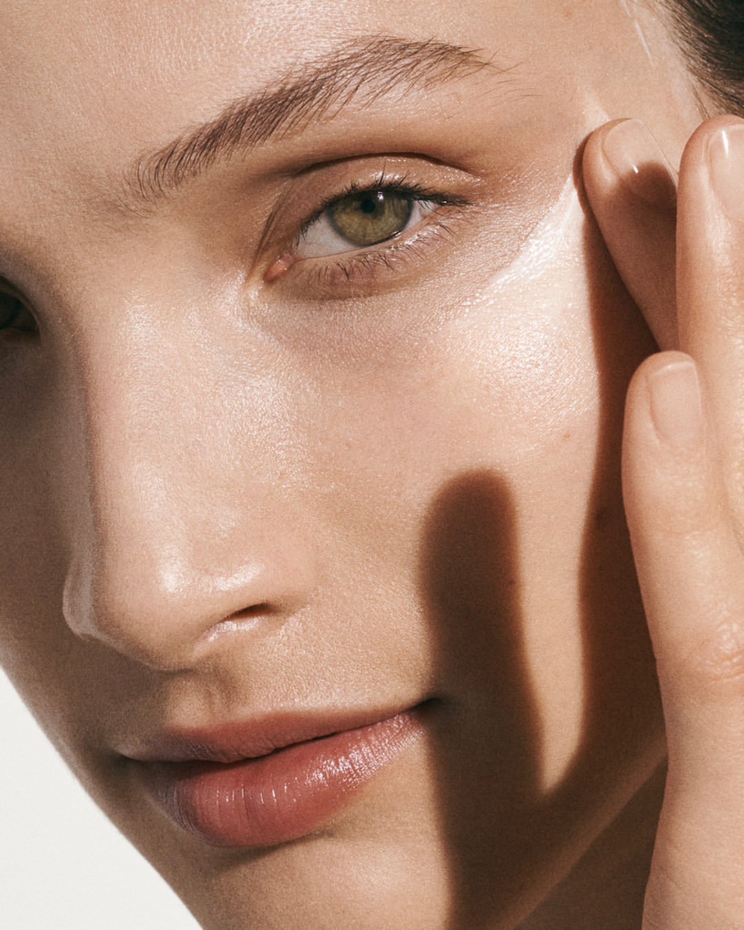 Ever Wondered How La Mers Cream Transforms Your Skin...