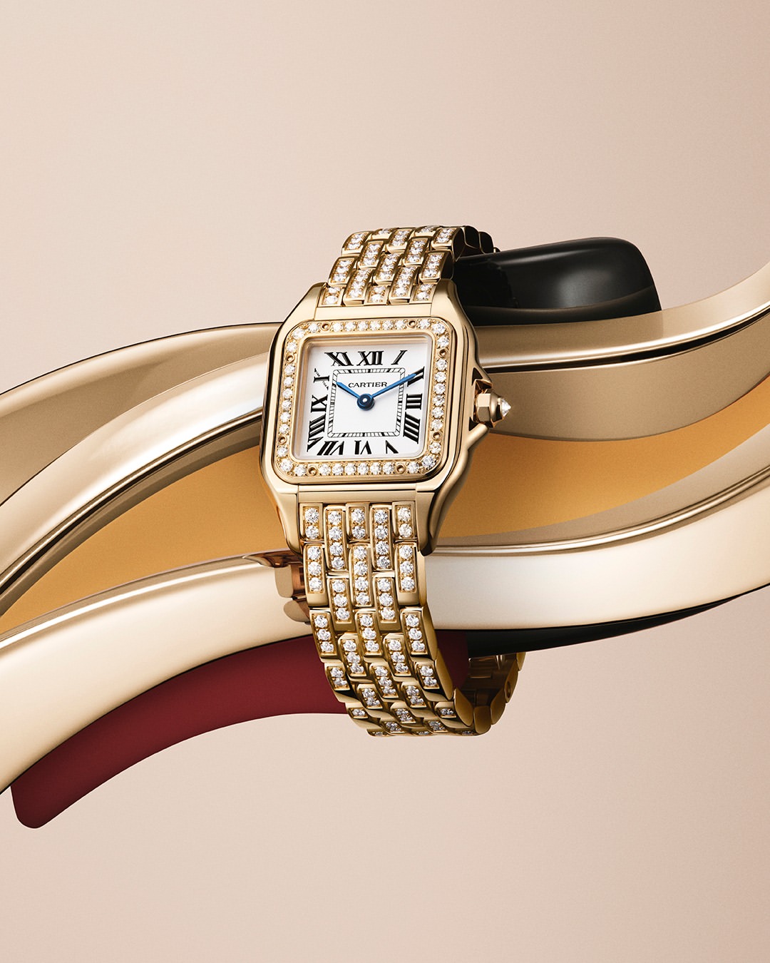 Ever Wondered Why Panthre de Cartier Stands Out...  