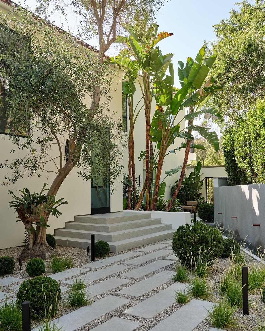 5 Benefits Pressure Cleaning Provides for Home Exteriors