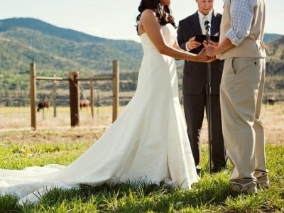 7 Beautiful Wedding Readings You Should Check out ...